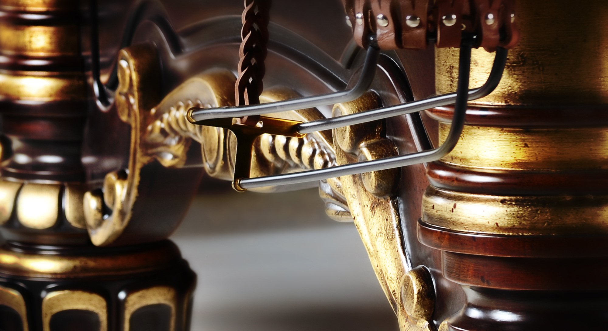 2000_02_details_Tb_Imperator_Lux